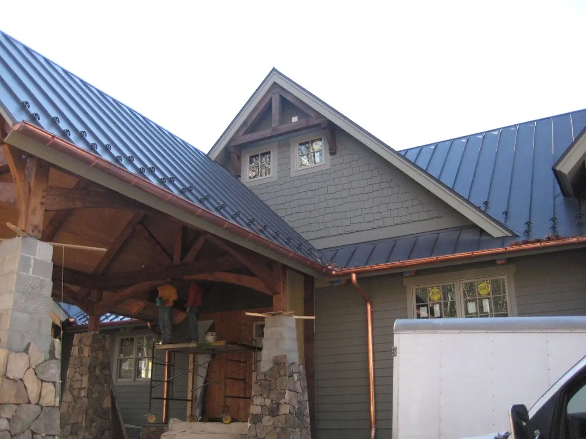 Craftsman Roofing team delivering quality roofing work in Monument Beach